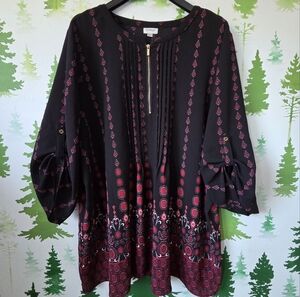 Avenue 3/4 Sleeves Tunic Top.